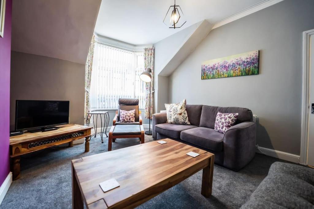 Cosy And Convenient Sunderland Apartment Eksteriør bilde